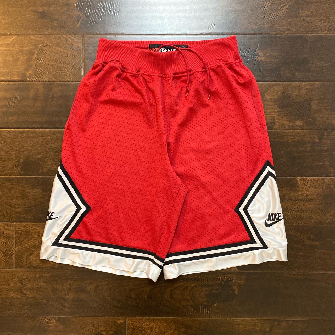 MITCHELL AND NESS - Vintage Lakers Shorts Size - - Depop