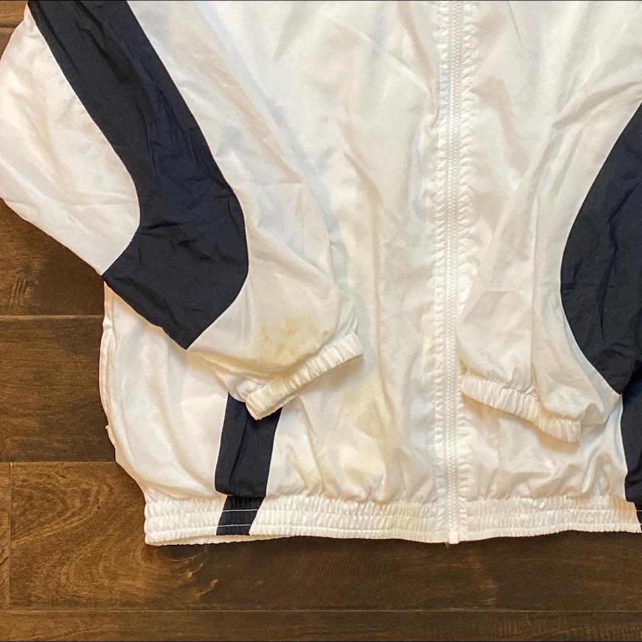 mens white nike windbreaker jacket