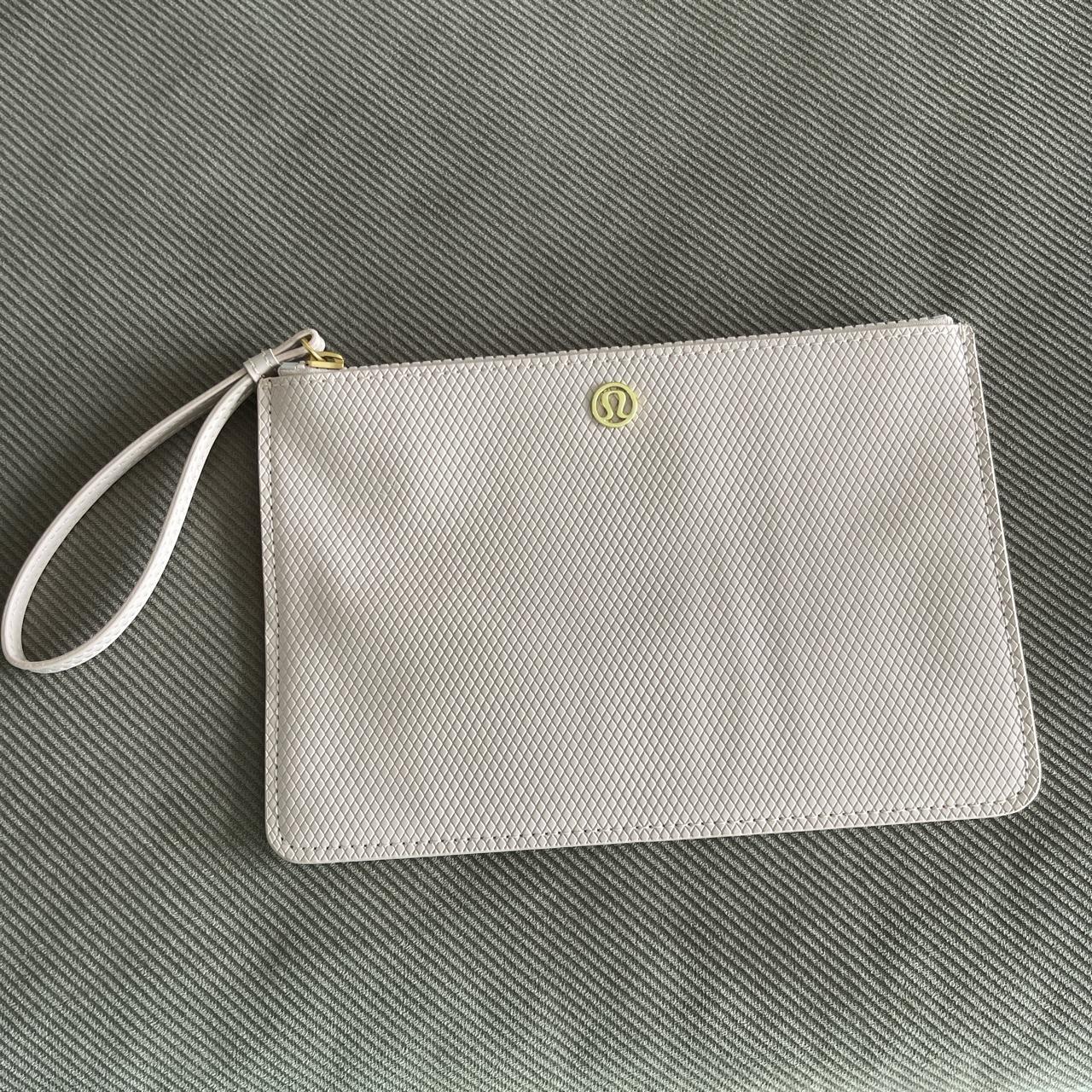 Lululemon wallet bag Depop