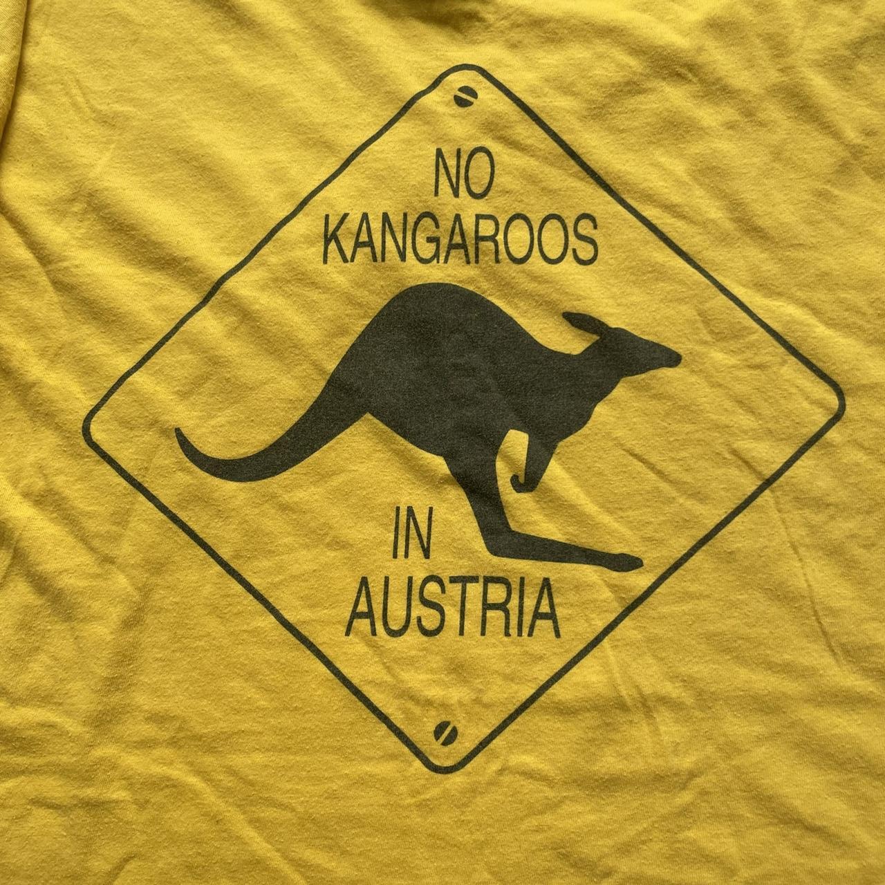 KangaROOS Men's Yellow and Black T-shirt (3)