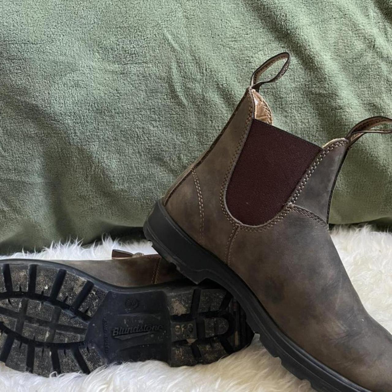 depop blundstone