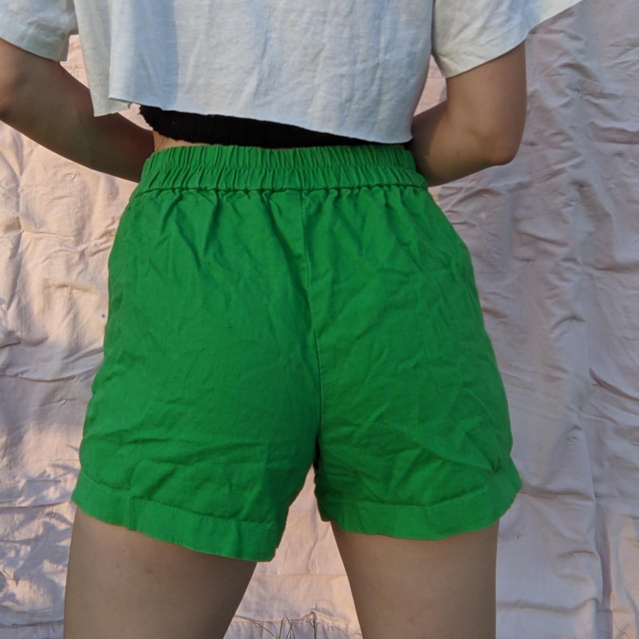 J.Crew Women's Green Shorts Depop