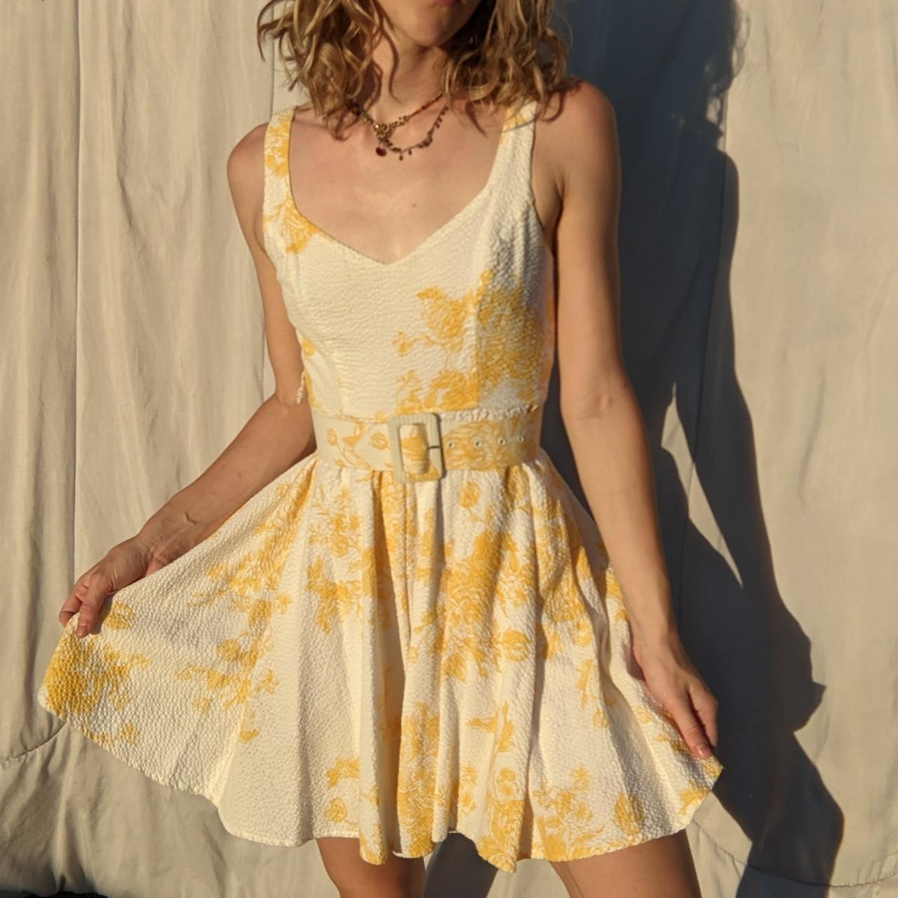 Charlotte russe clearance yellow dress