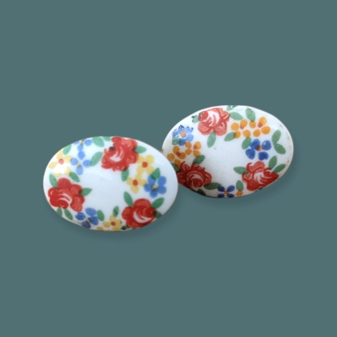 Product Image 2 - Cottagecore Floral Oral Earrings

Super sweet