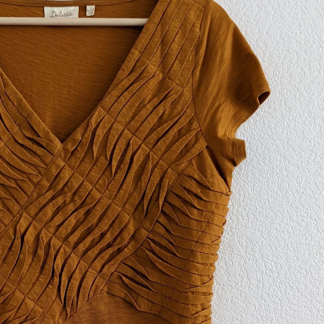 Product Image 2 - Tumeric Gold Textured Pleat Top

Lovely