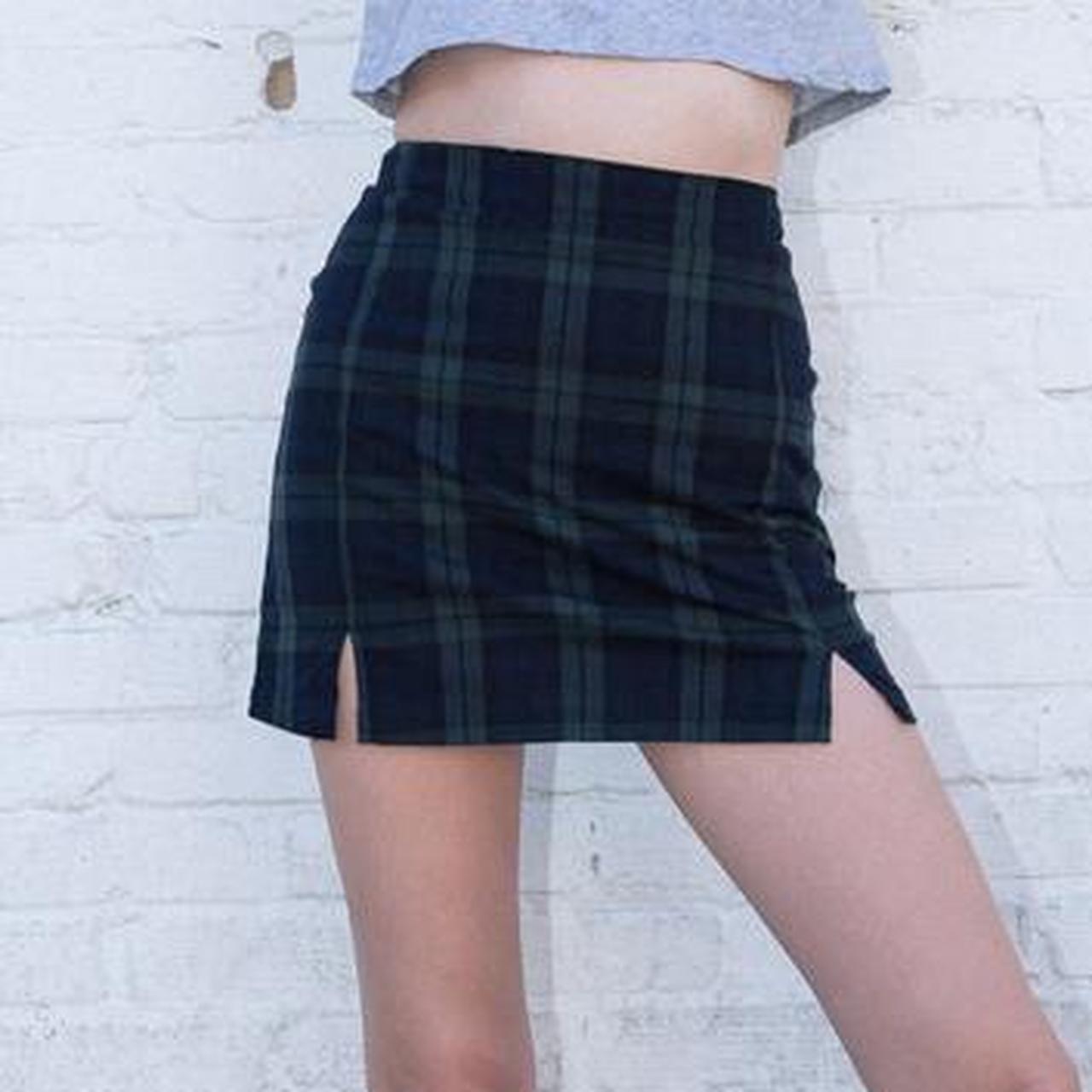 Brandy melville plaid cara skirt, so cute, hardly... Depop