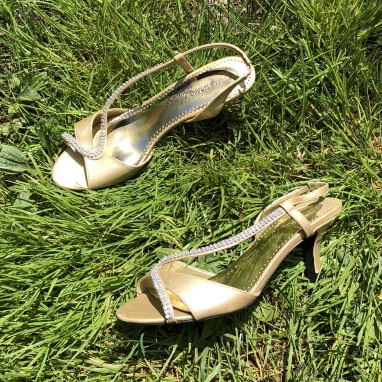 Easy Street Women's Gold Sandals Depop