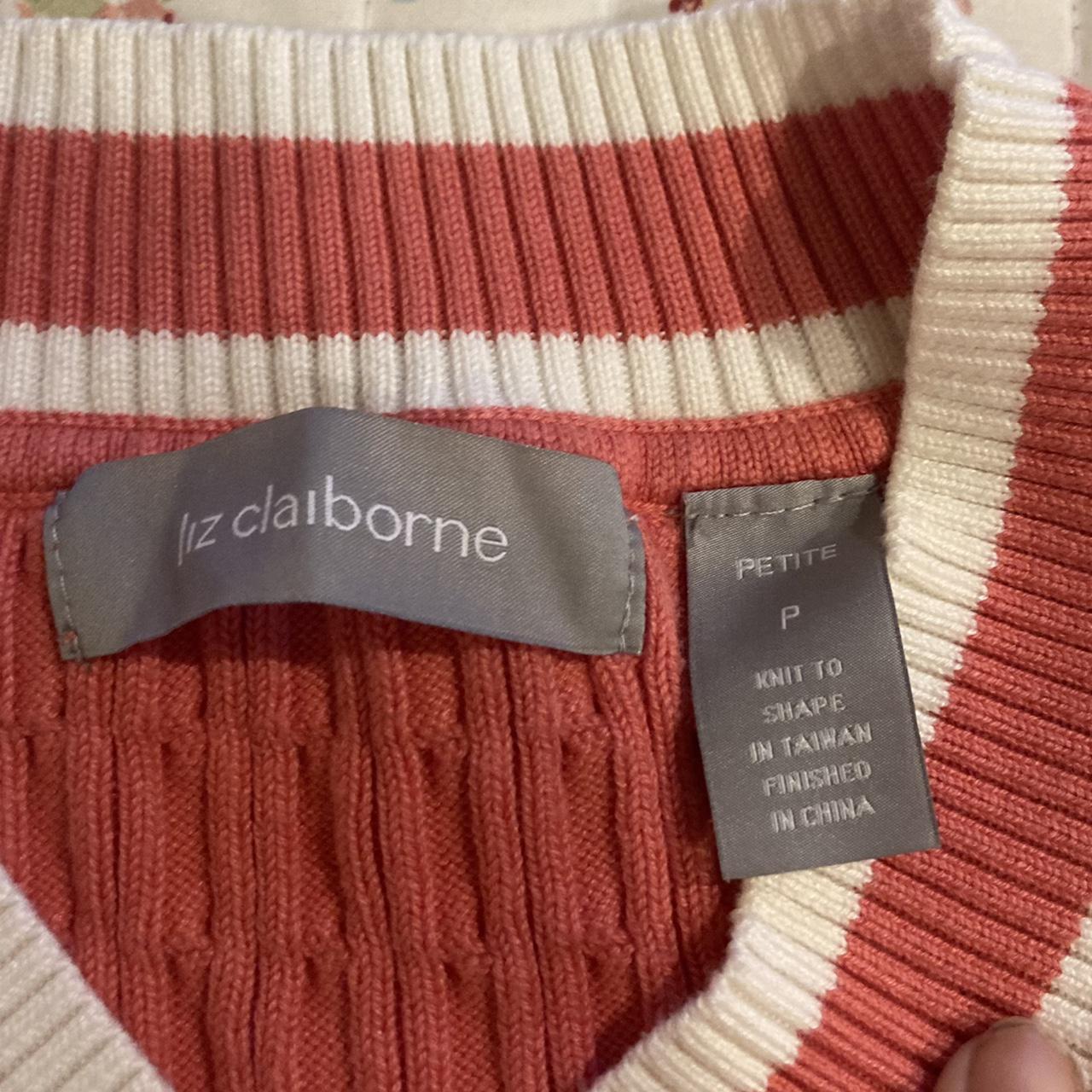 Salmon colored preppy Vneck knit pullover sweater!... Depop