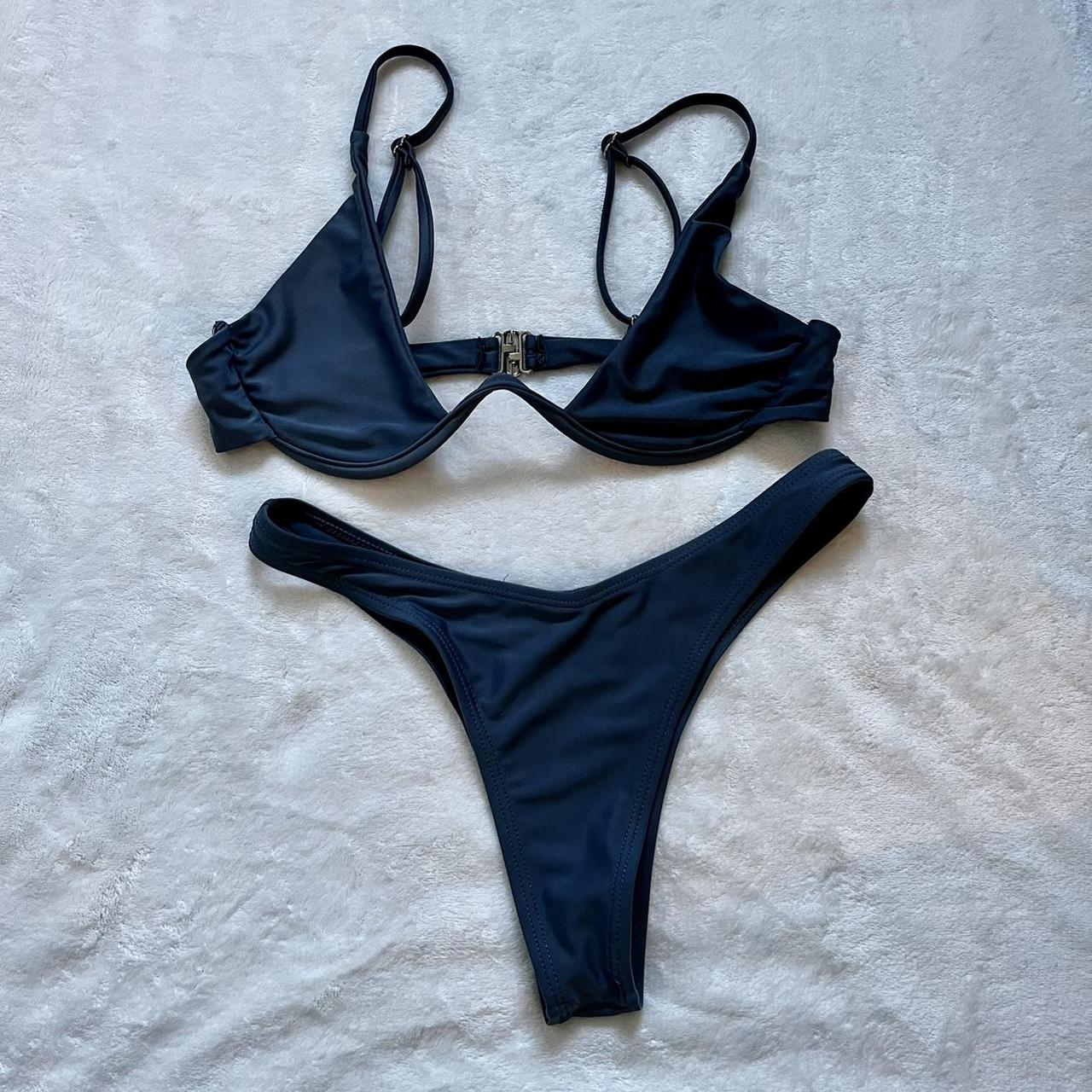 navy kini! high waisted bottoms that r super... - Depop