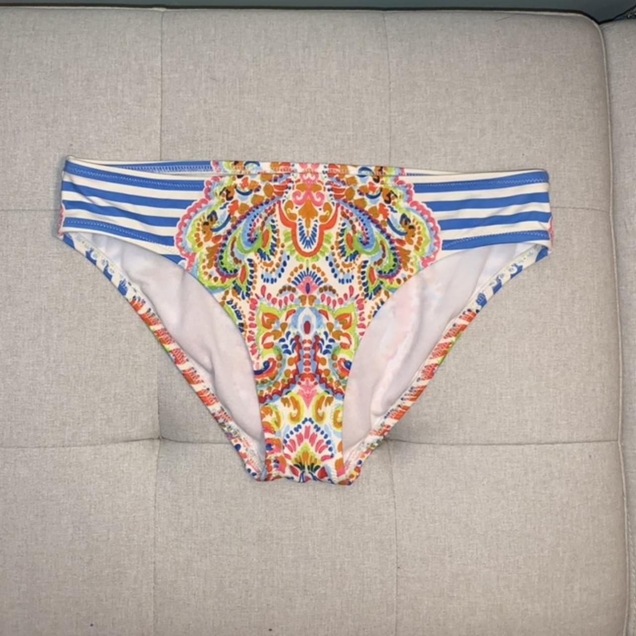 really cool patterned size small bikini bottom