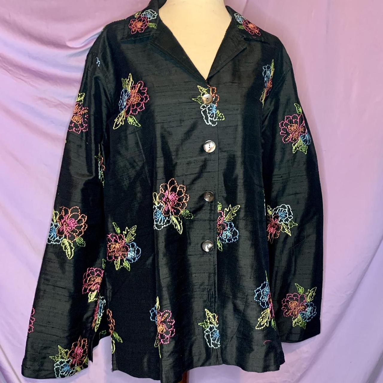 Vintage Silk Embroidered Jacket Description 90s