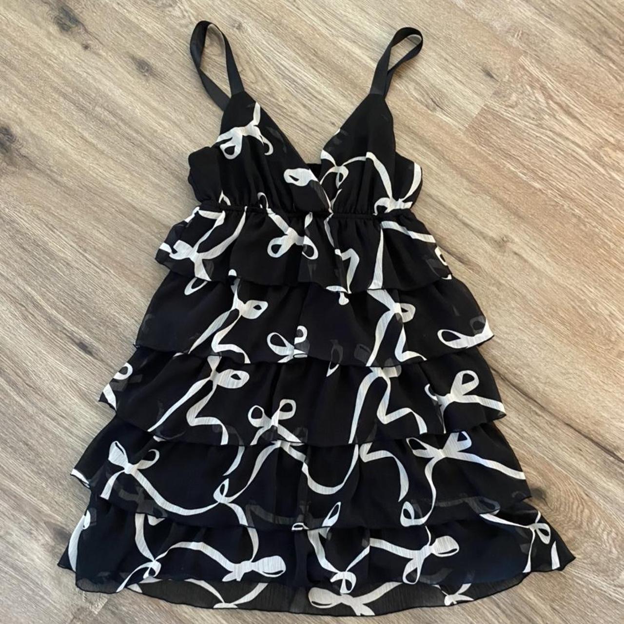 OLD NAVY BABYDOLL DRESS💫 love the ruffles on this... Depop