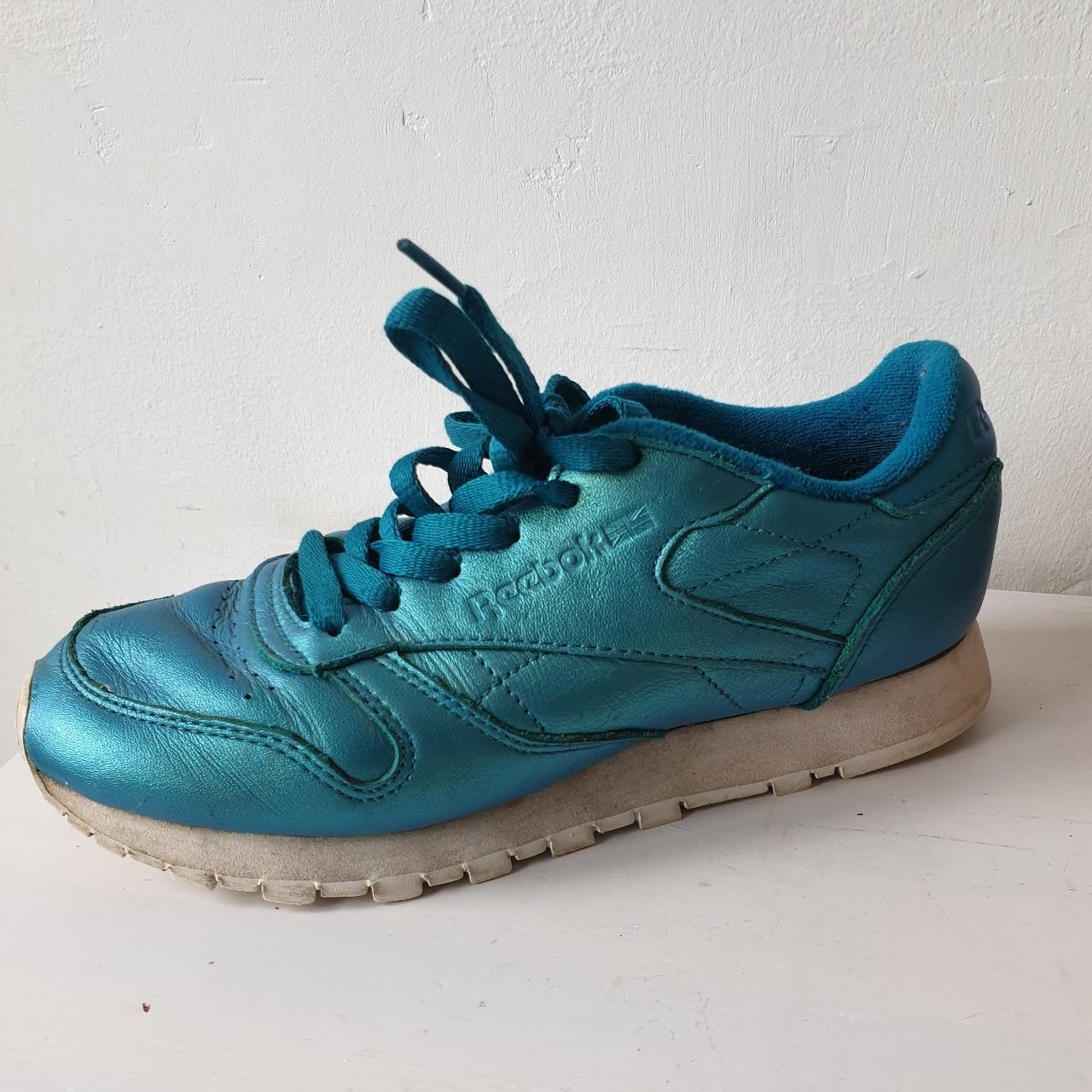 Turquoise deals reebok classics