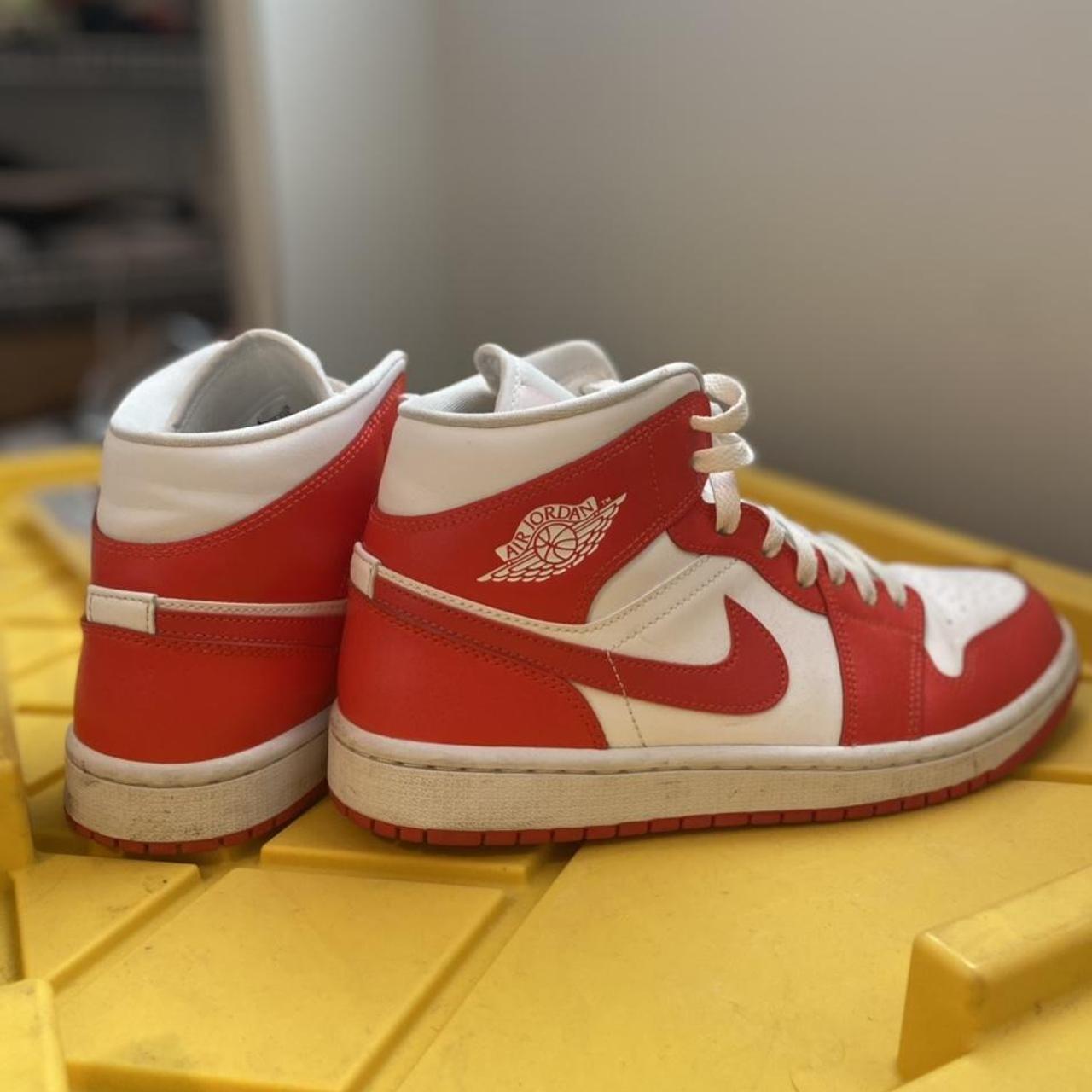 womens jordan 1 maroon