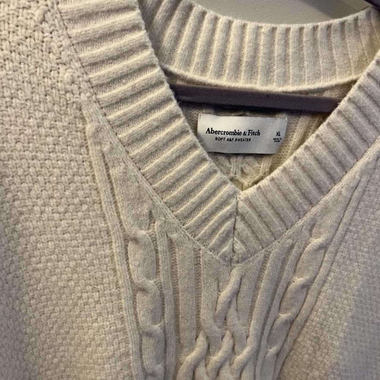 Abercrombie & Fitch men’s sweater vest (size XL).... - Depop