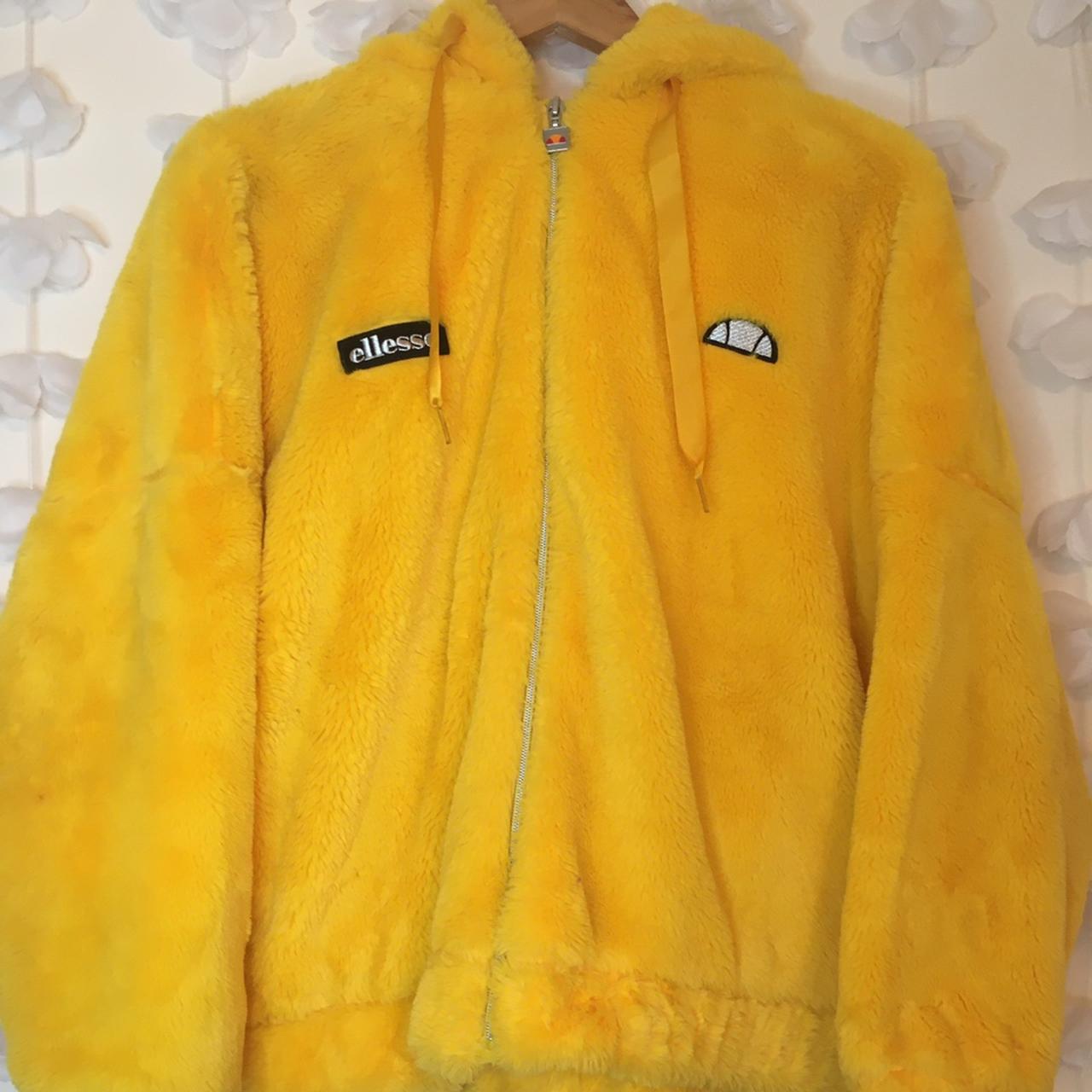 ellesse fluffy jacket