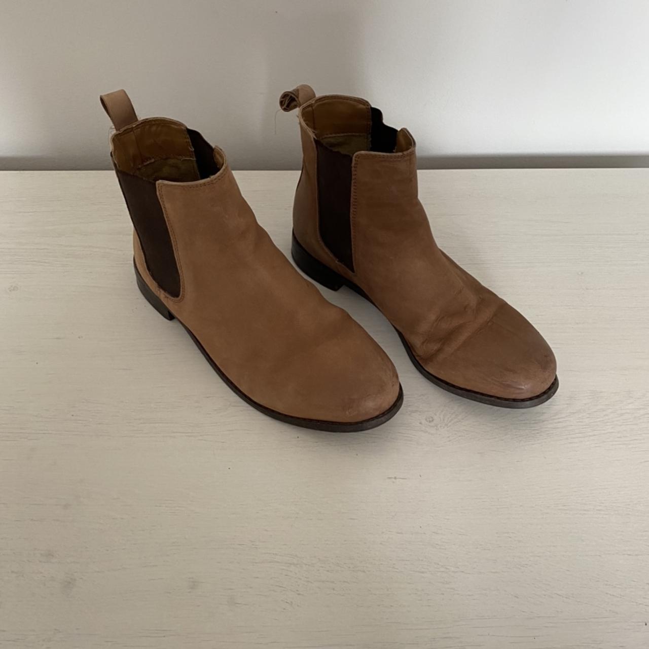 Women’s tan top shop ankle boots - Depop