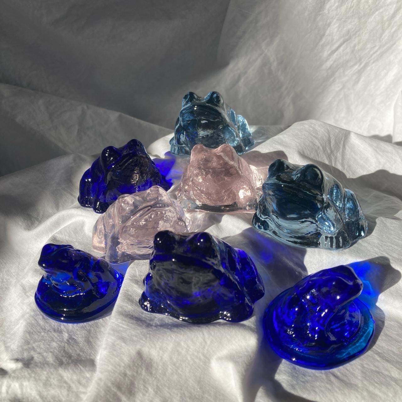 Vintage handmade solid glass frogs. The larger ones... Depop