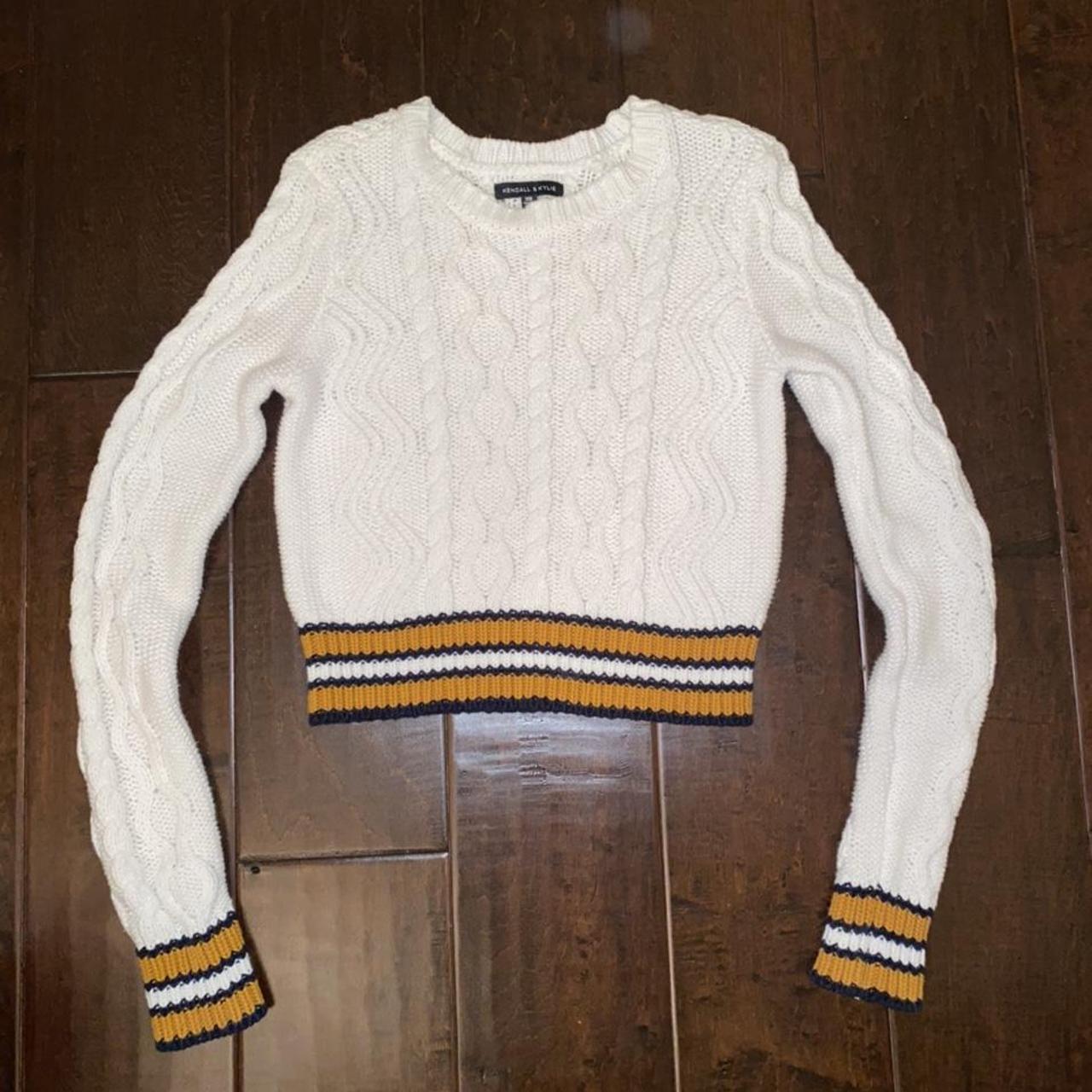 Kendall and kylie cropped on sale sweater