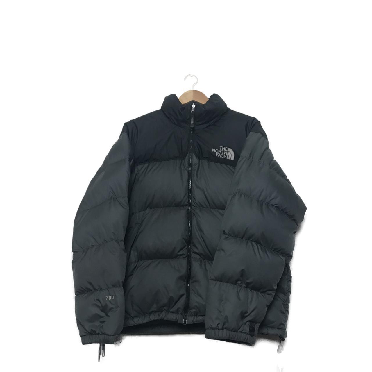 dark grey north face puffer