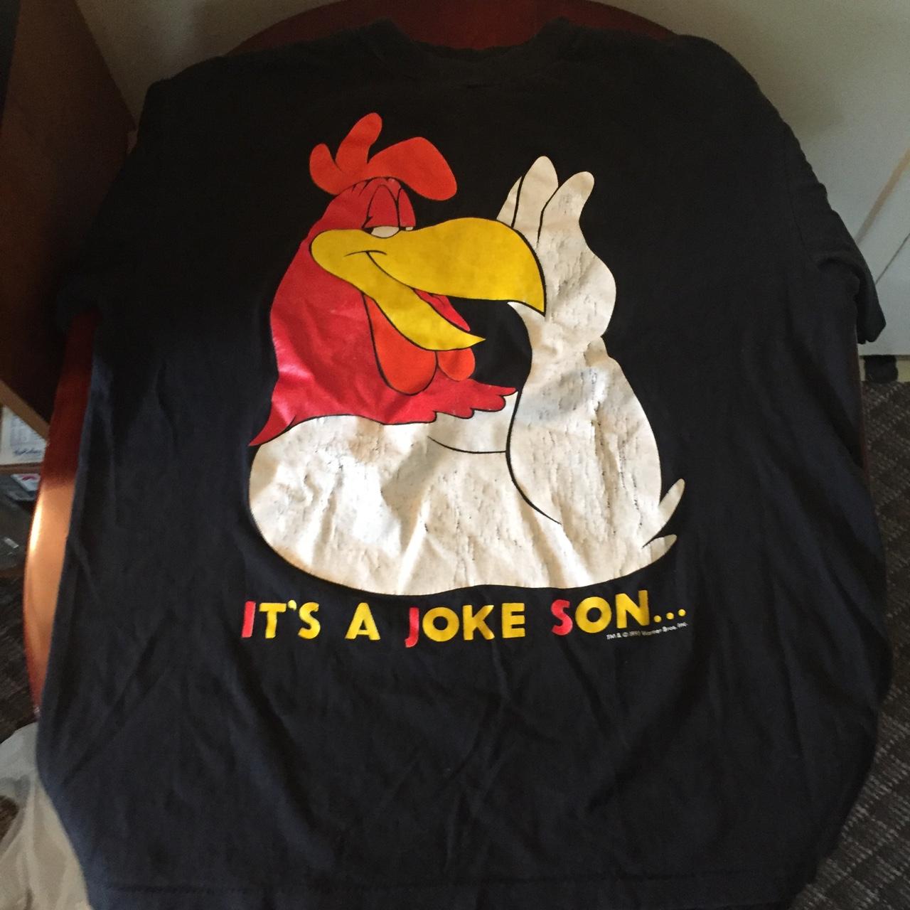 Vintage looney tunes shirt featuring Foghorn Leghorn...