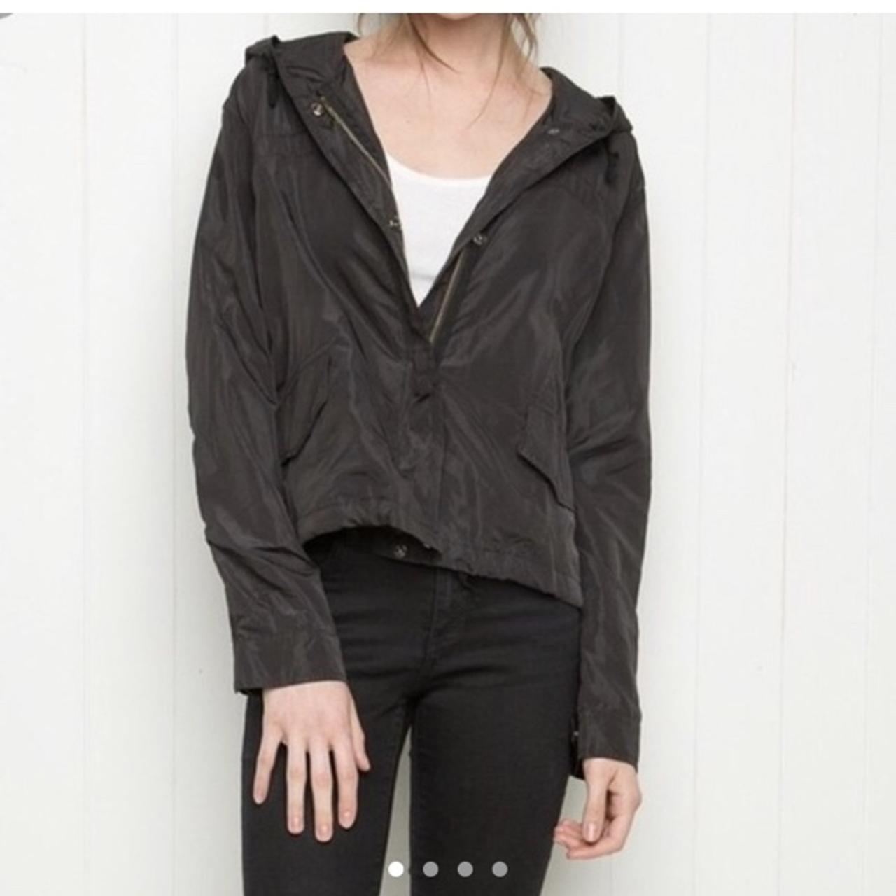 brandy melville windbreaker material crop