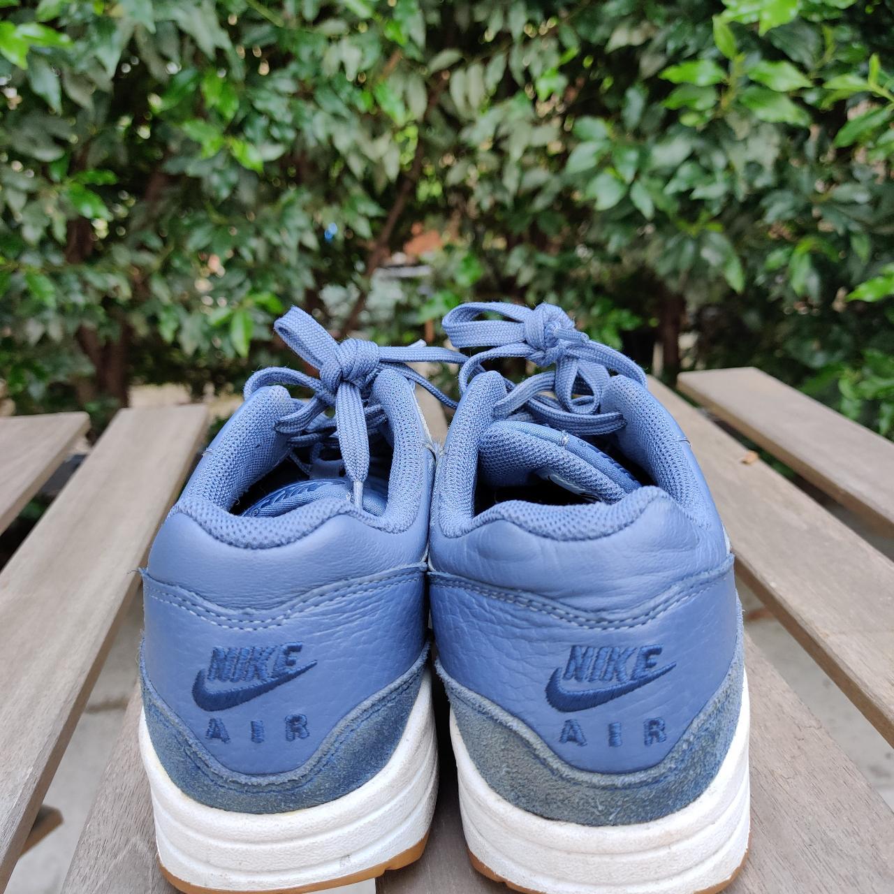 nikewomen's air max 1 premium lt armory blue