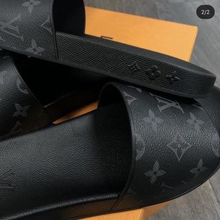 LV sliders 🔲/ these are really 🔥/ RRP: £380 🙄/ our - Depop