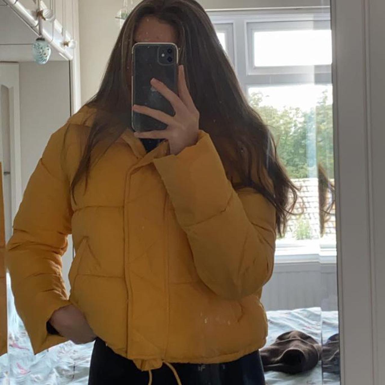 Yellow medium size women’s hollister puffer jacket...