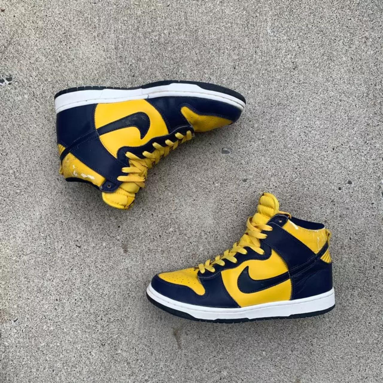 nike dunk michigan on feet