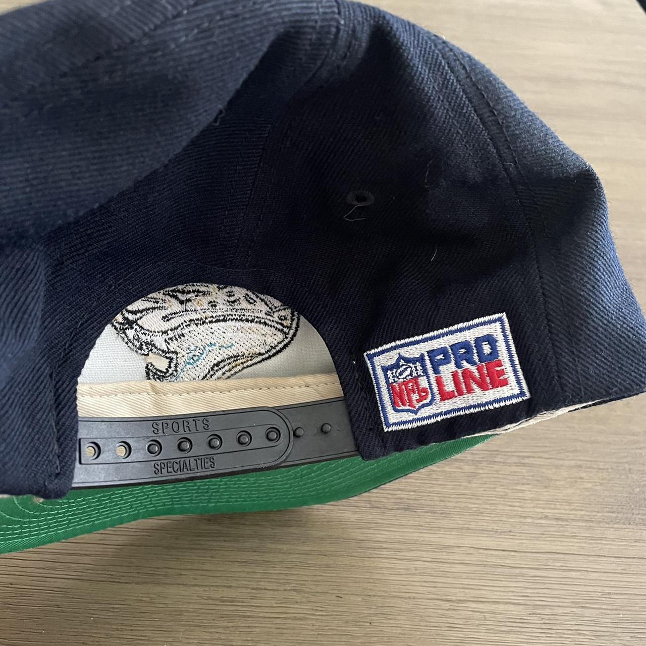 American Vintage Men's Black and Khaki Hat (3)