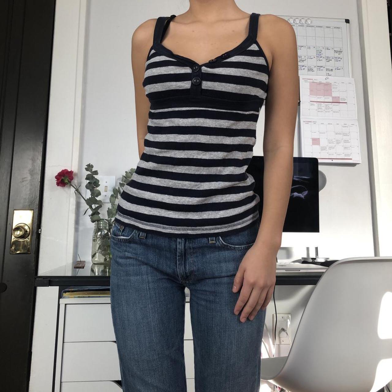 low rise jeans and tank top