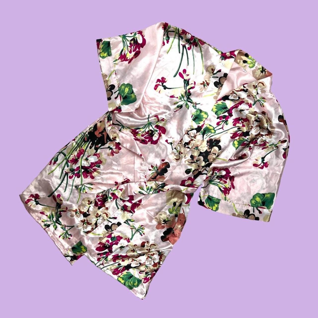 Women's Pink and Green Robe Depop