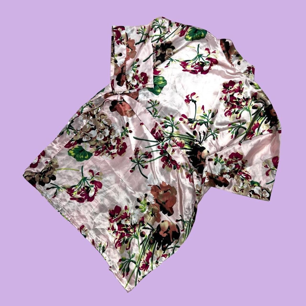 Women's Pink and Green Robe Depop