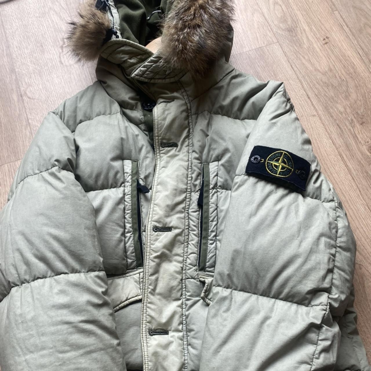 Stone island resin poplin down tc coat with...