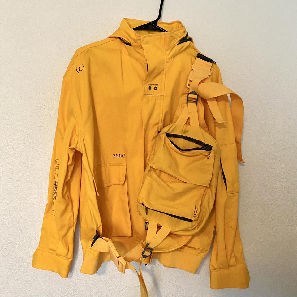 C2h4 ss18 zero gravity utility M 65 Jacket It s Depop