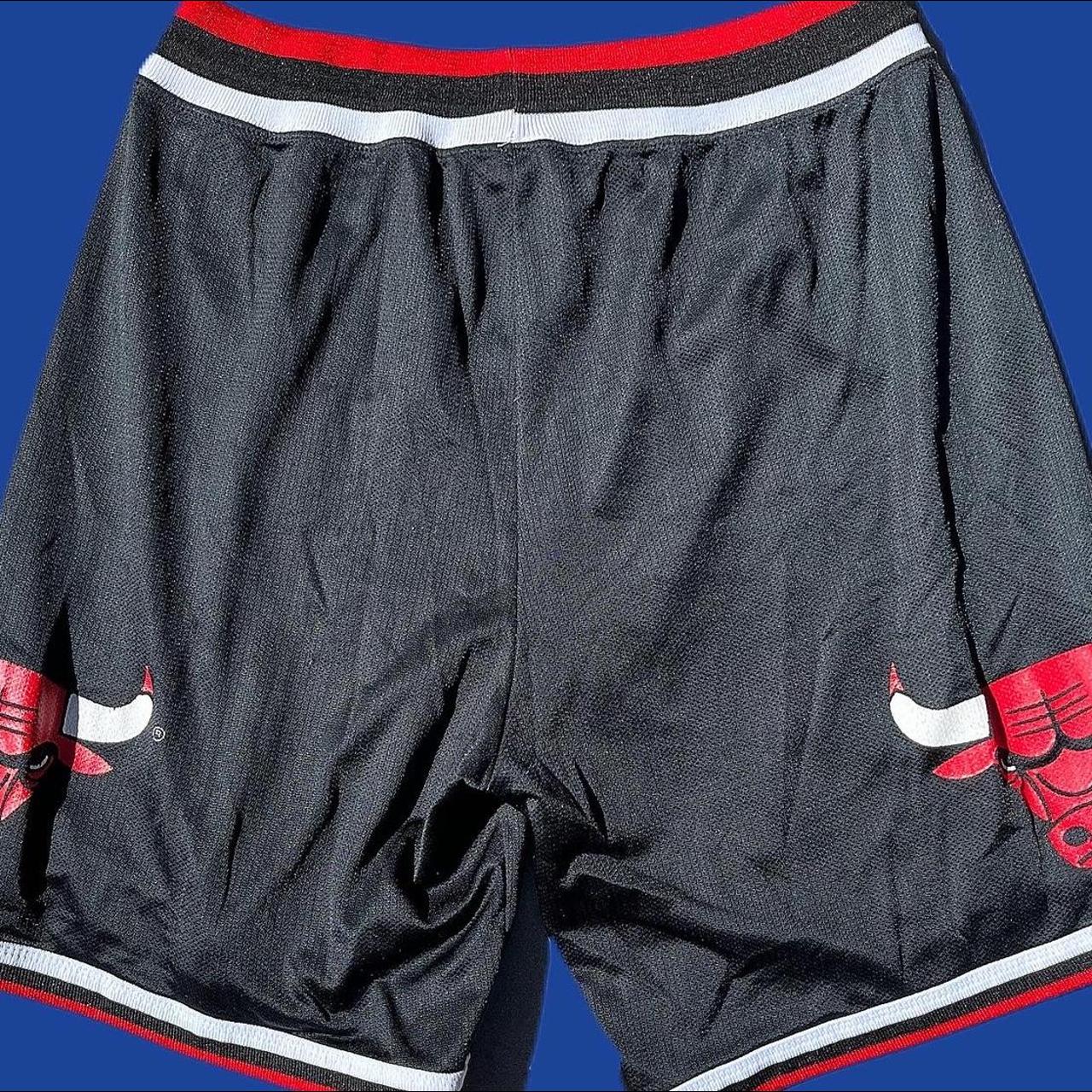 Vintage Champion Chicago Bulls pinstripe shorts Sz - Depop