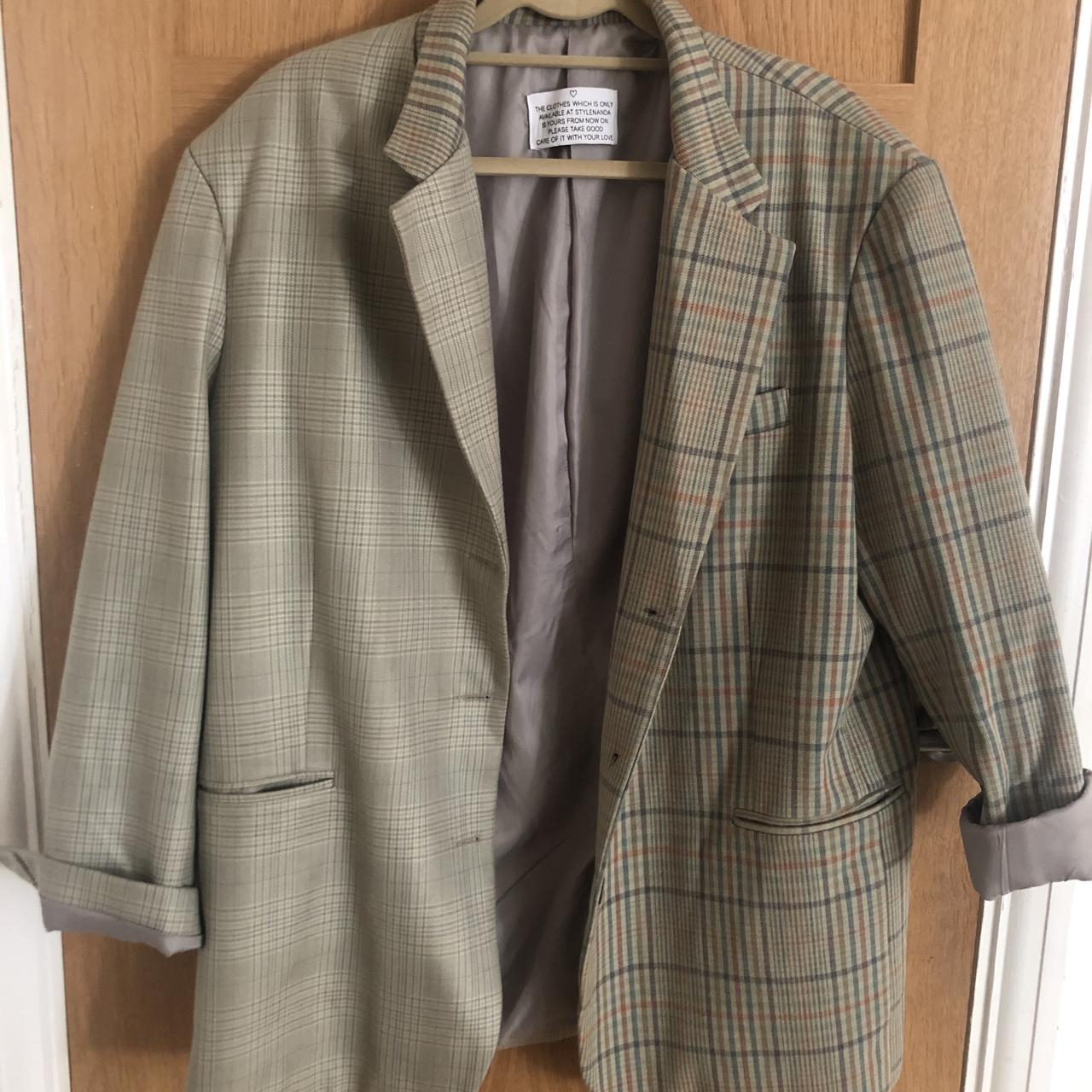 Beautiful two tone plaid blazer jacket from Depop