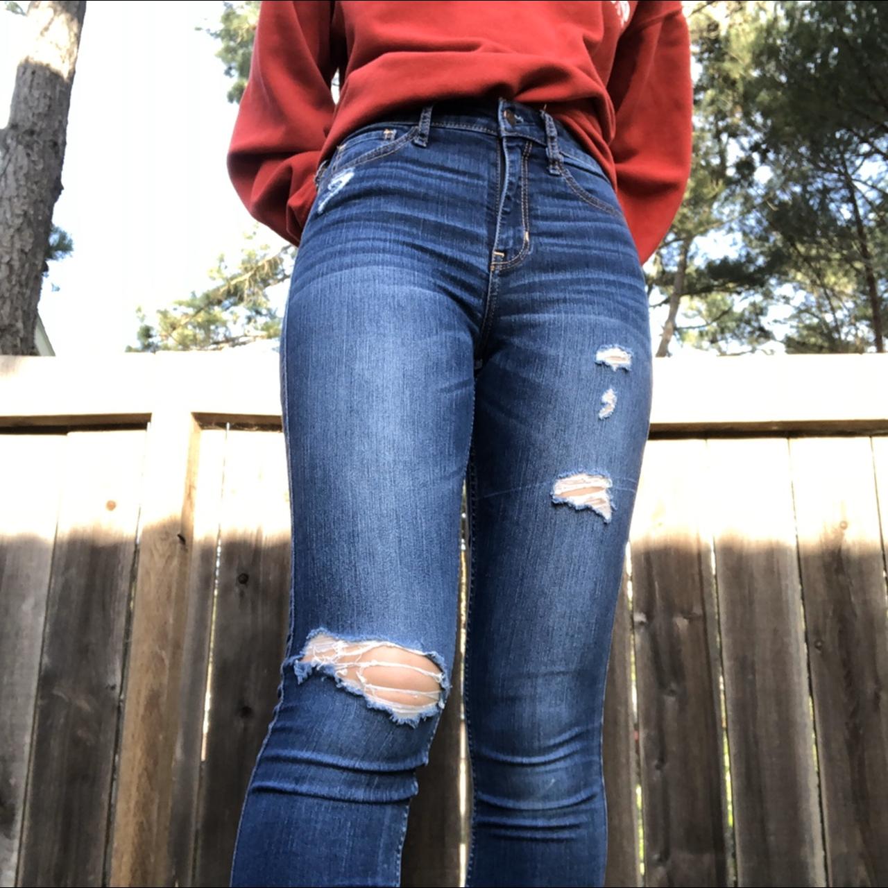 Dark wash ripped denim skinny jeans💙vintage... Depop
