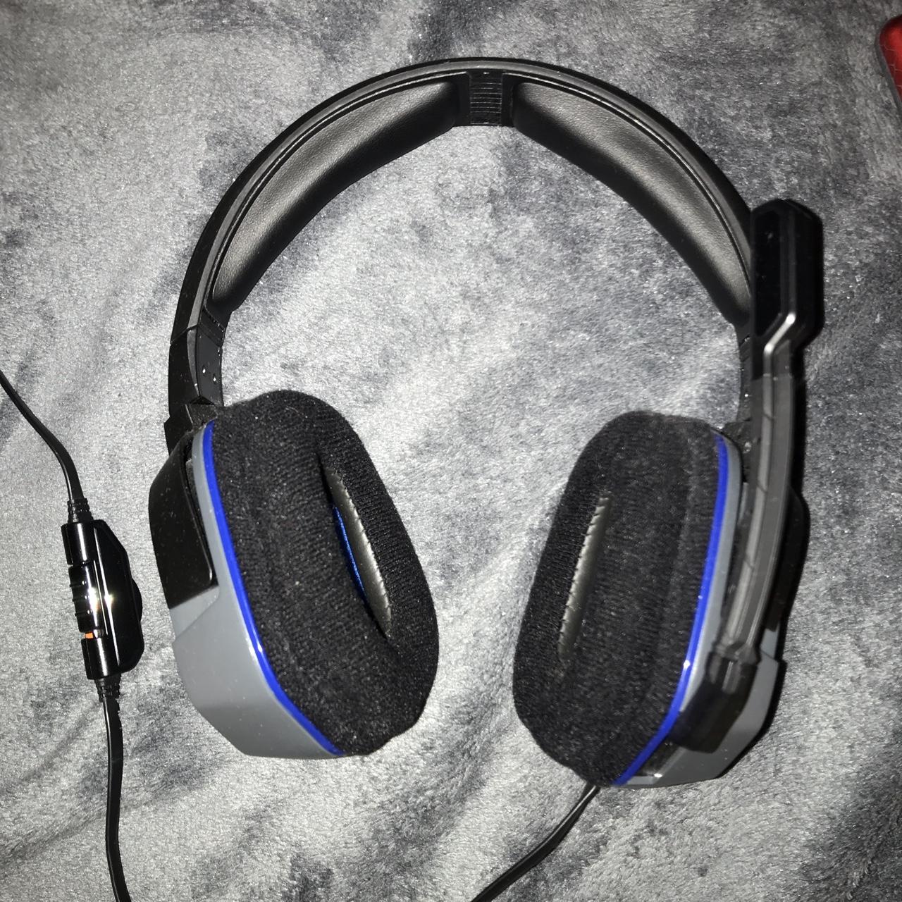 Over the ear headset w mic, sound blocking, in great... - Depop