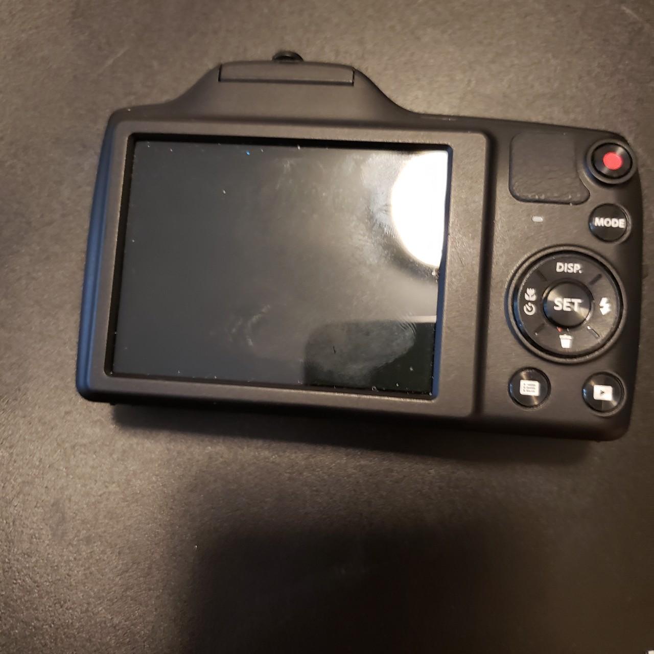 Kodak PIXPRO FZ152 camera! comes with camera,... Depop
