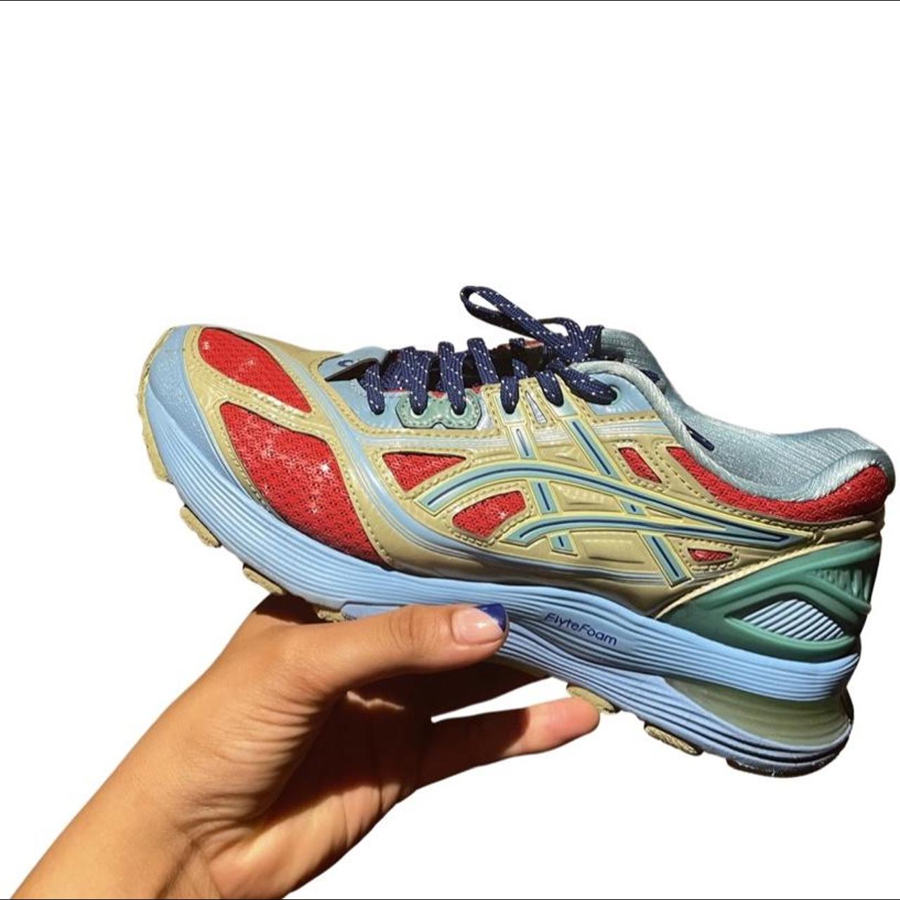 catch of the day womens asics