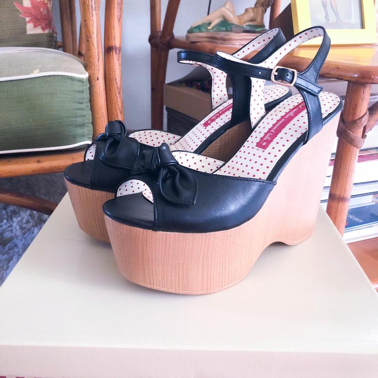 retro platform sandals