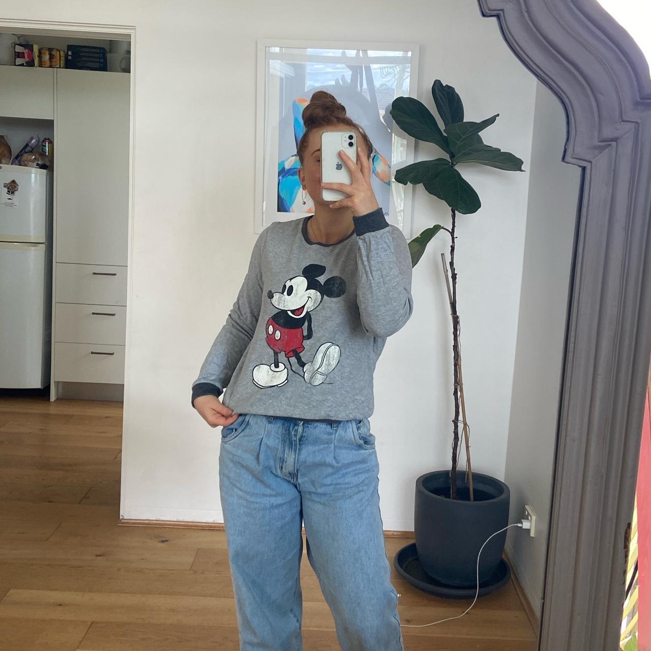 Levi's mickey 2024 mouse sweater