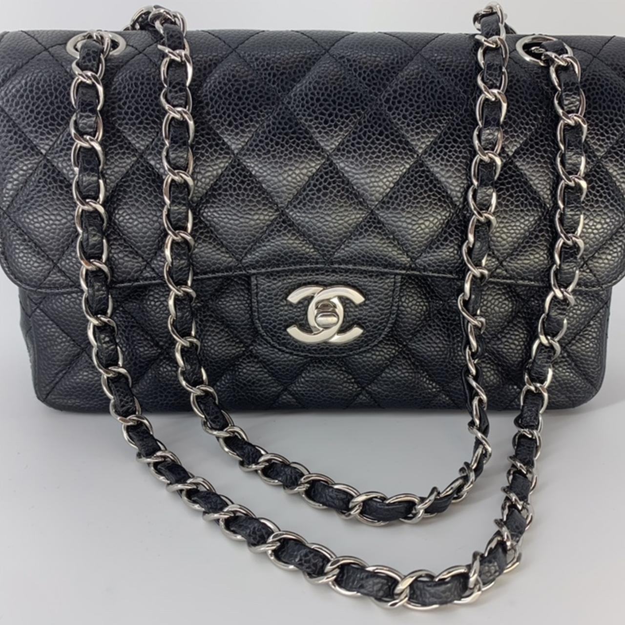 Chanel classic flap small on sale size