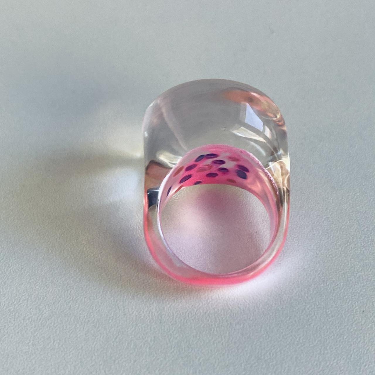 Louis vuitton bubble ring in pink! Some scratches - Depop