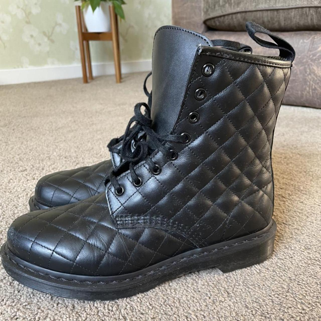 Dr incredible martens coralie quilted