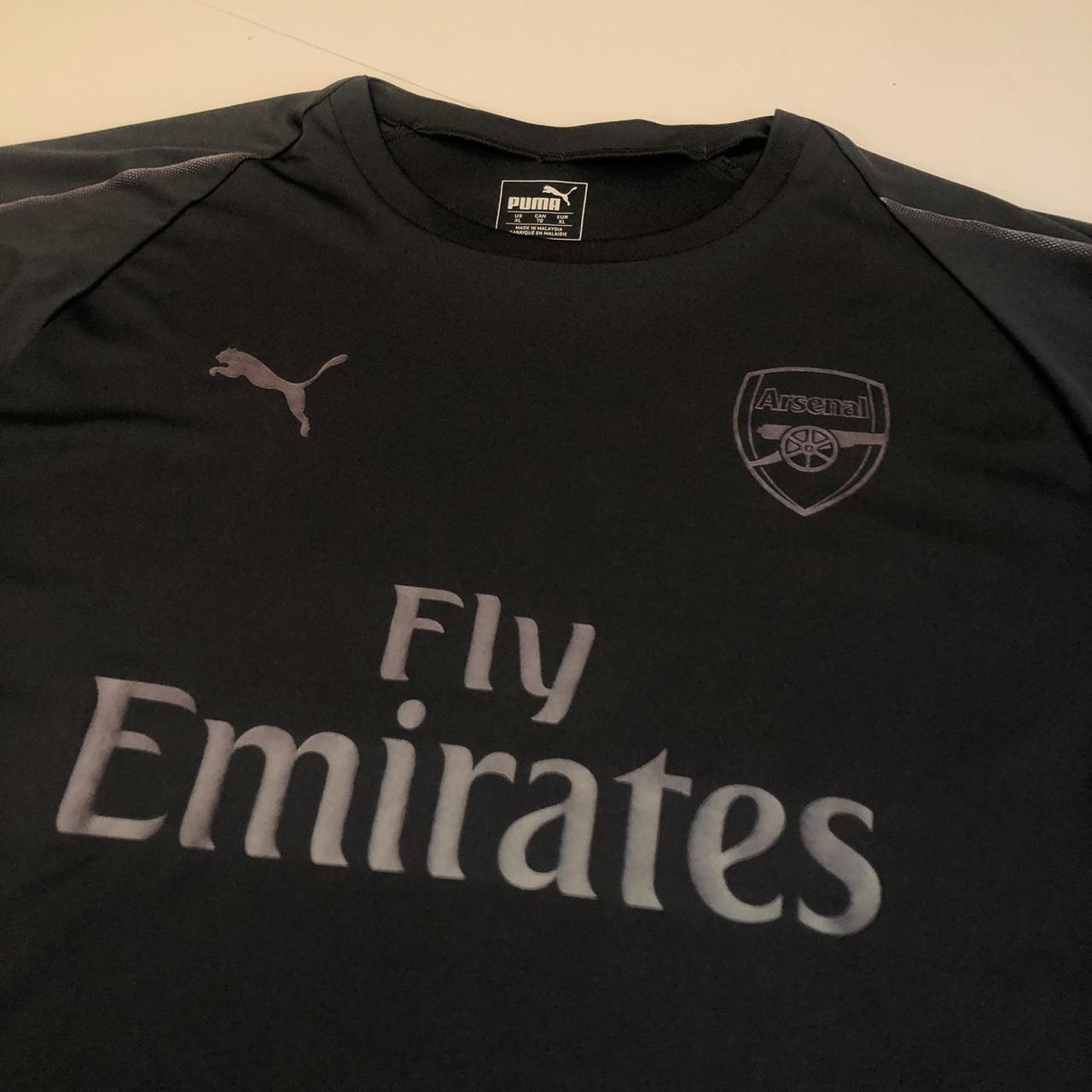 Arsenal puma training on sale top