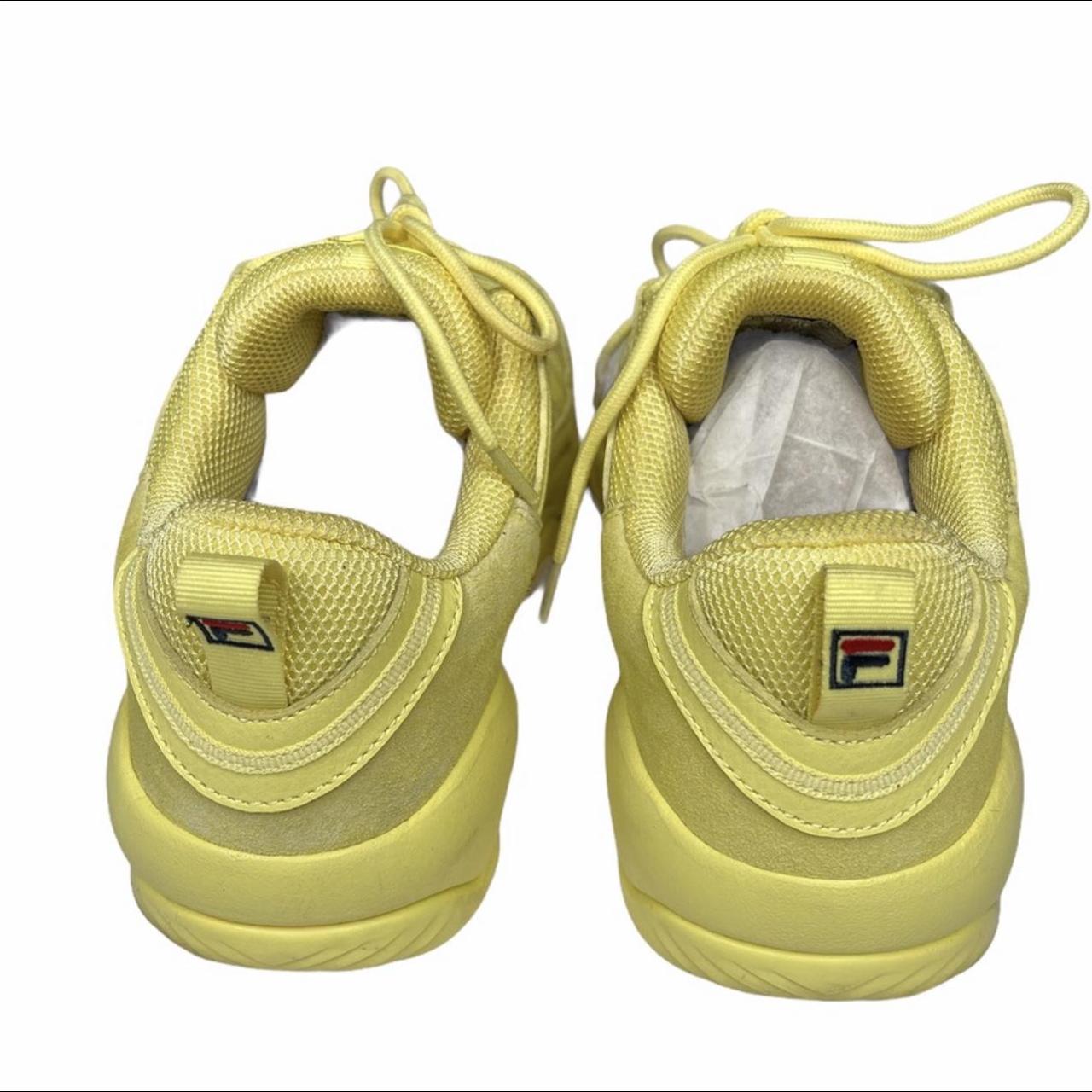 Fila shoes deals for men yellow