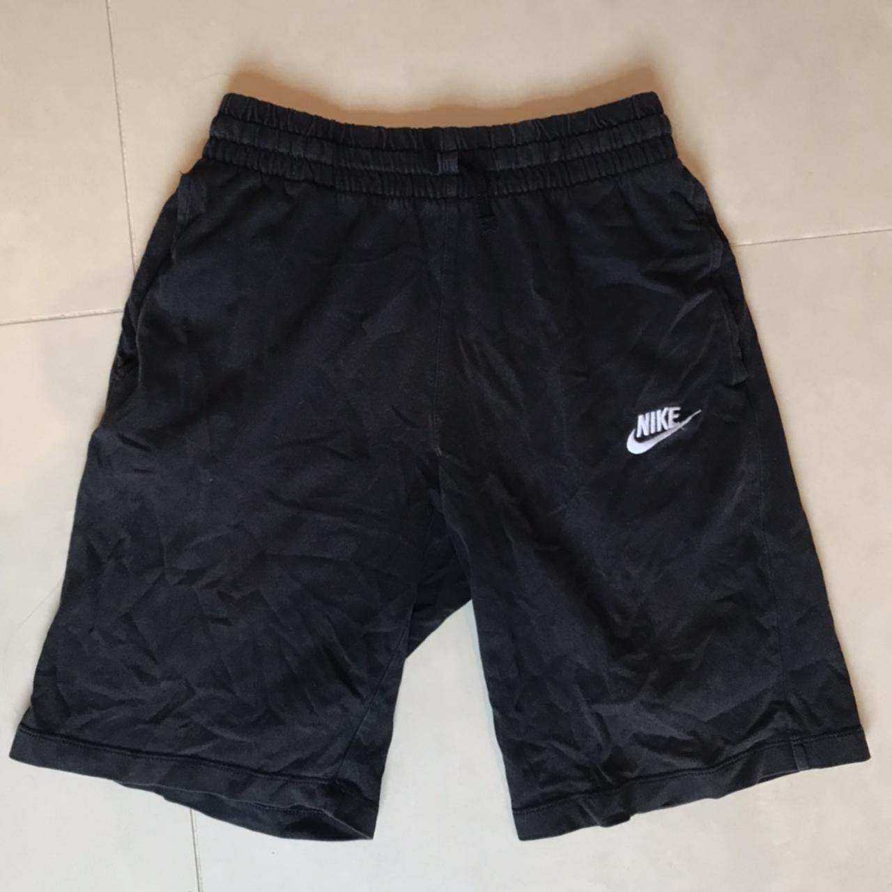 Black Nike shorts Kids Large but fit like a Men’s... - Depop